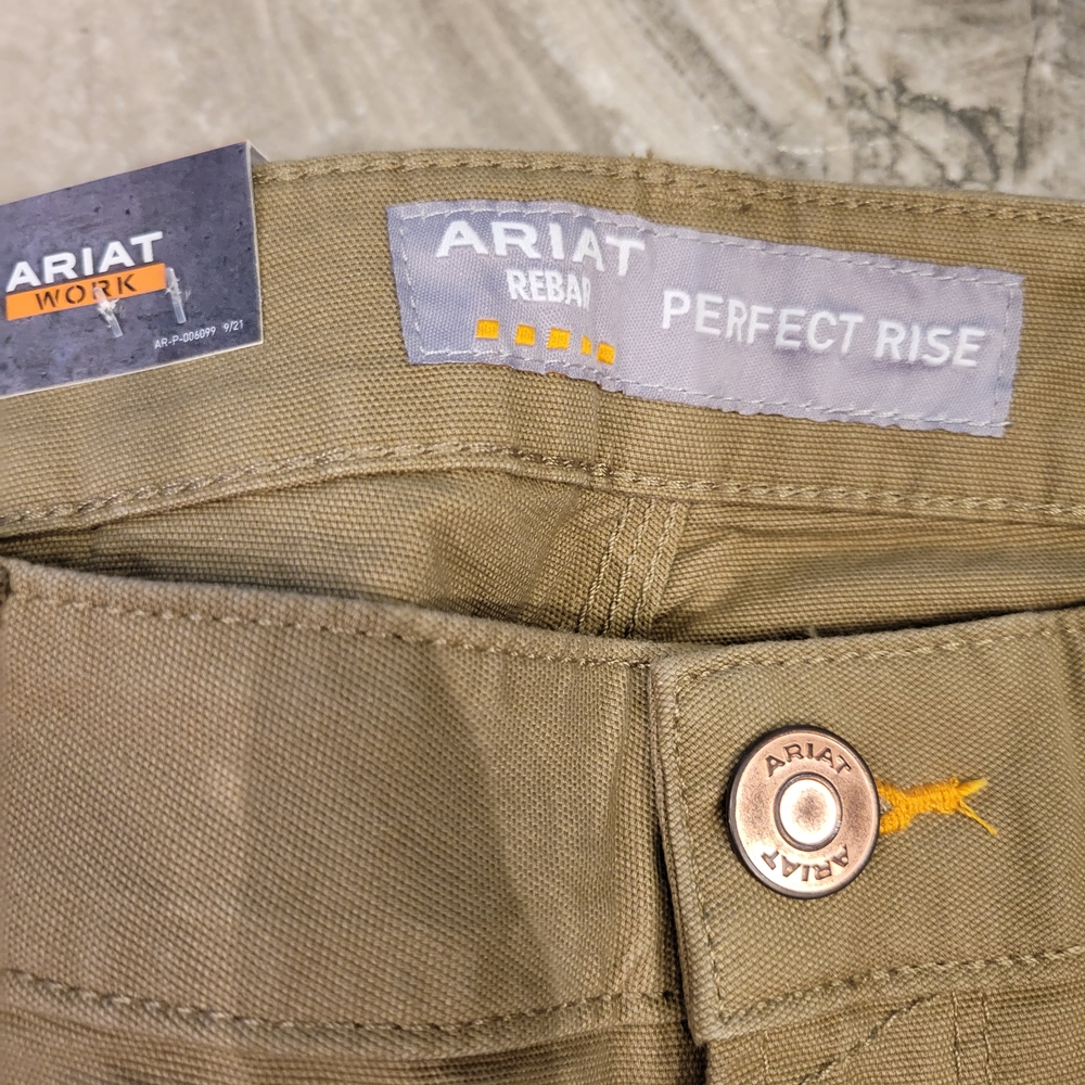 Ariat Women's Cargo Shorts - Picture 6 of 7